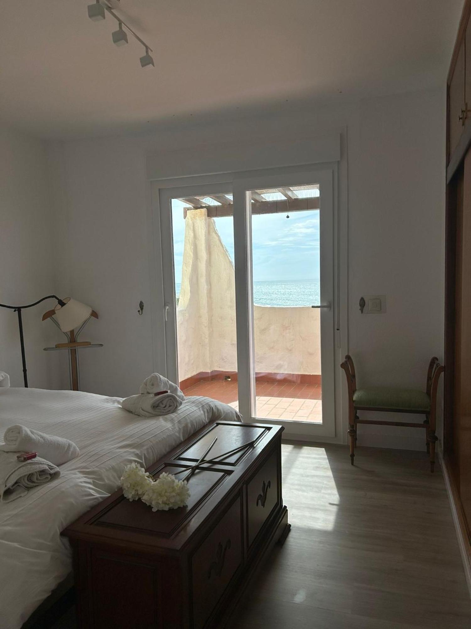 Ferienwohnung Atico Sobre El Mar Benajarafe Exterior foto